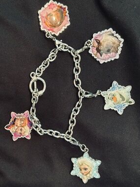 Silver Disney Frozen Character Charm Bracelet (5 charms) and snowflake necklace